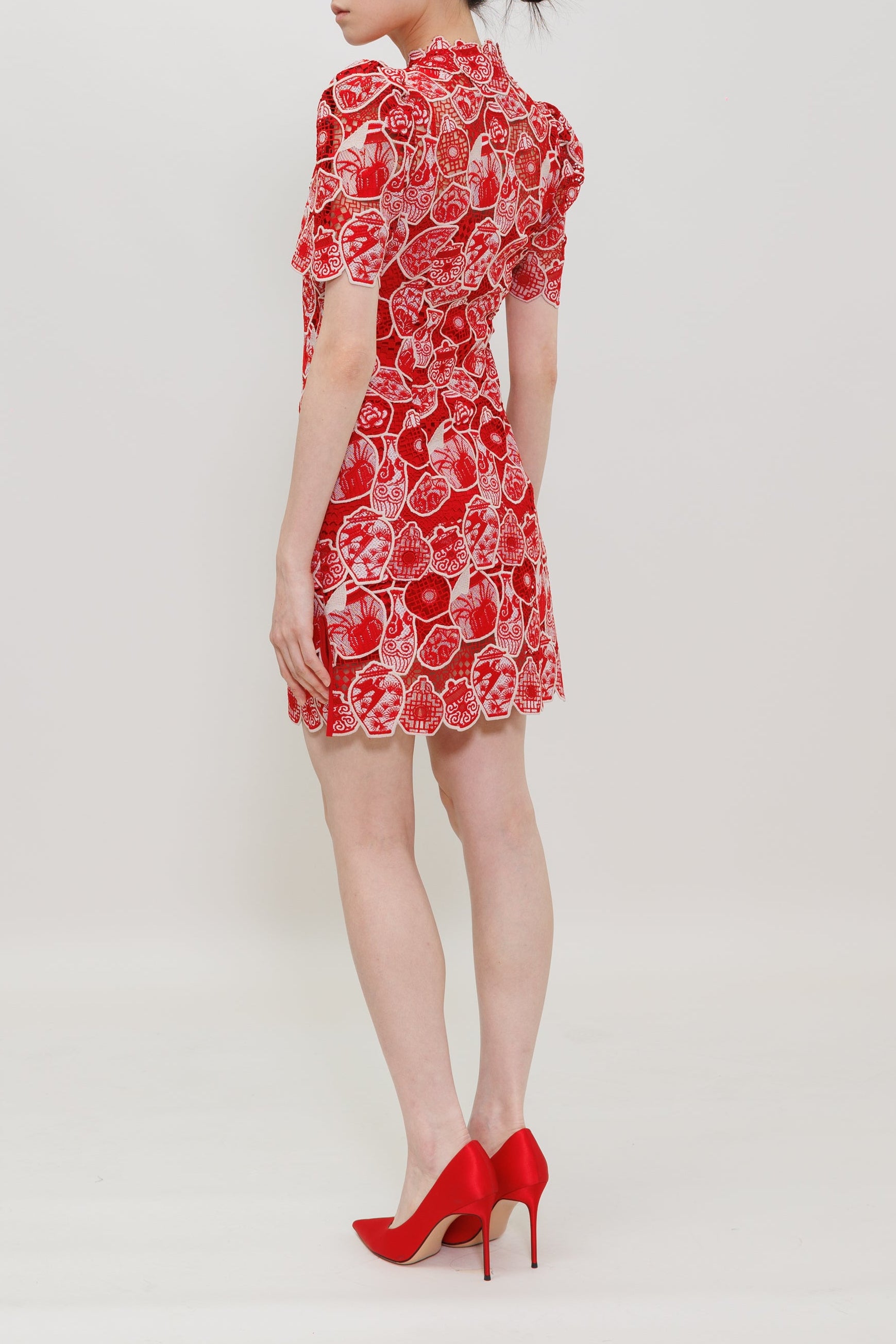 Ceremic Cluster Lace Qipao Mini Dress