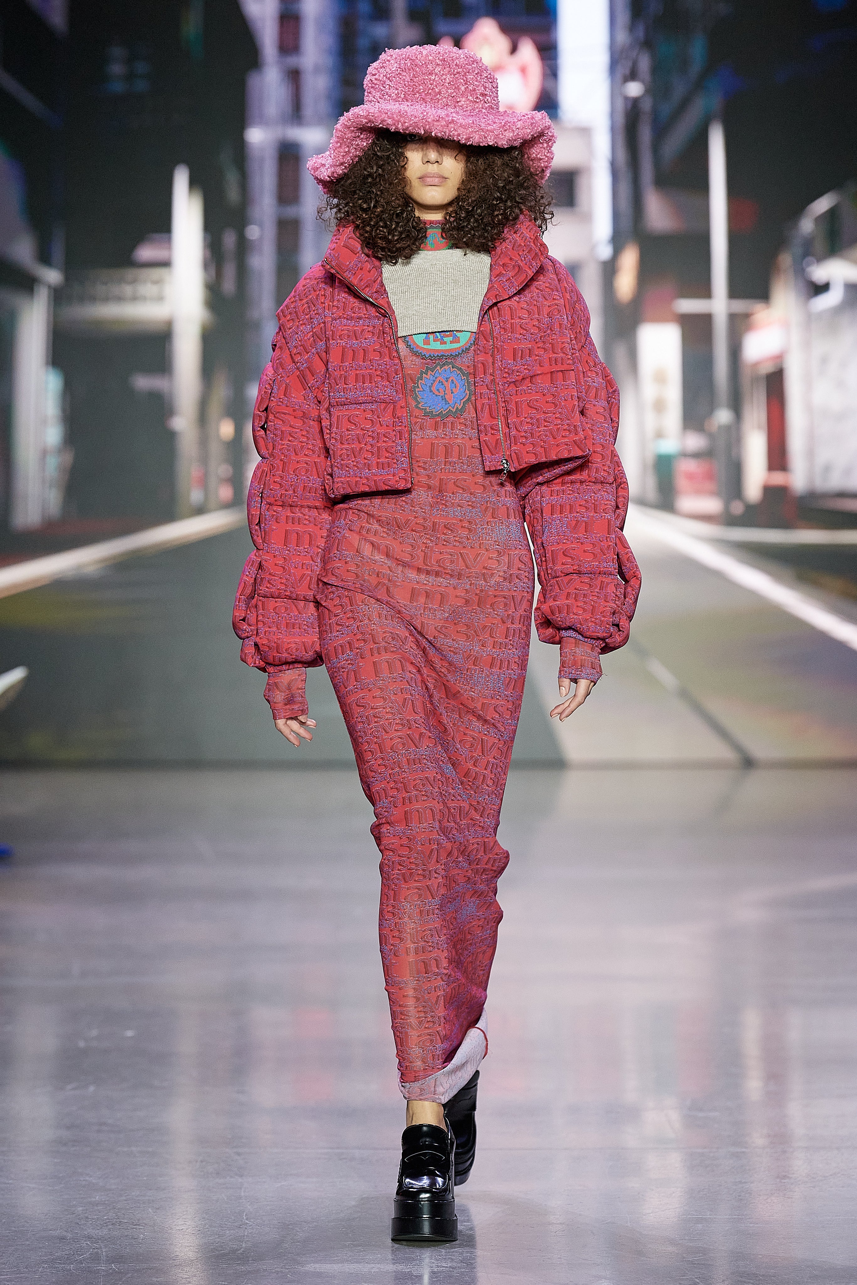 FW2023 – Vivienne Tam Store