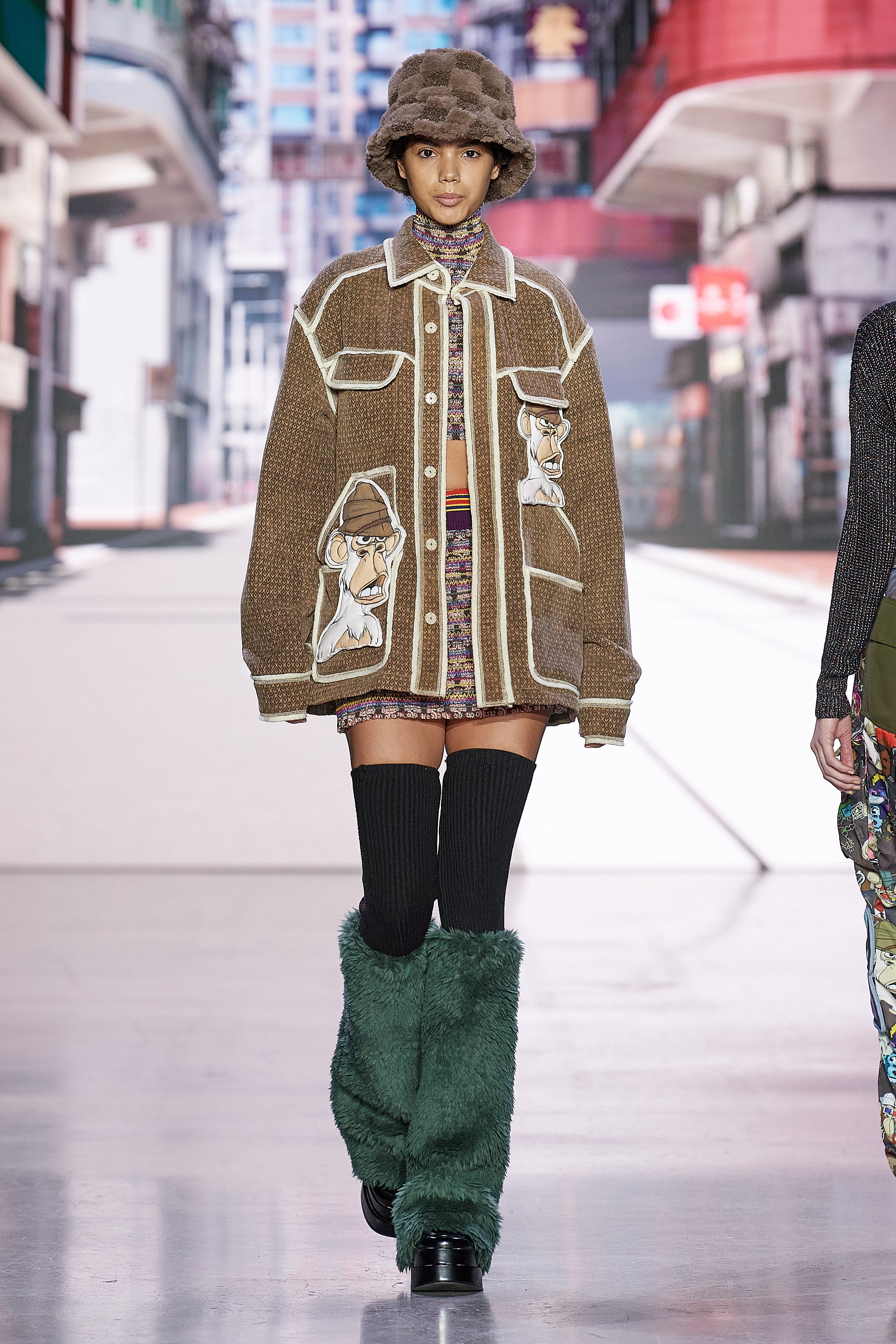 FW2023 – Vivienne Tam Store