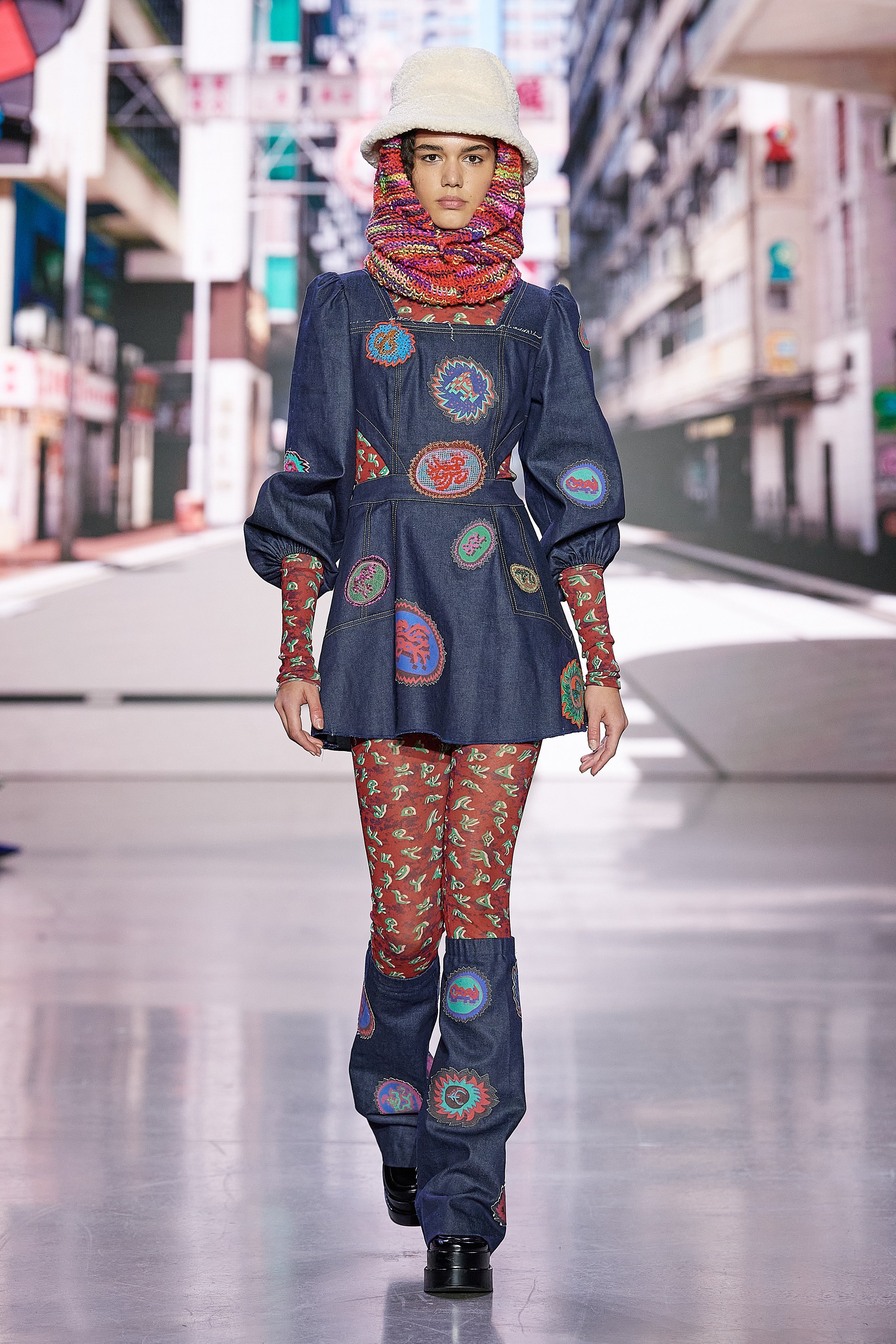 FW2023 – Vivienne Tam Store