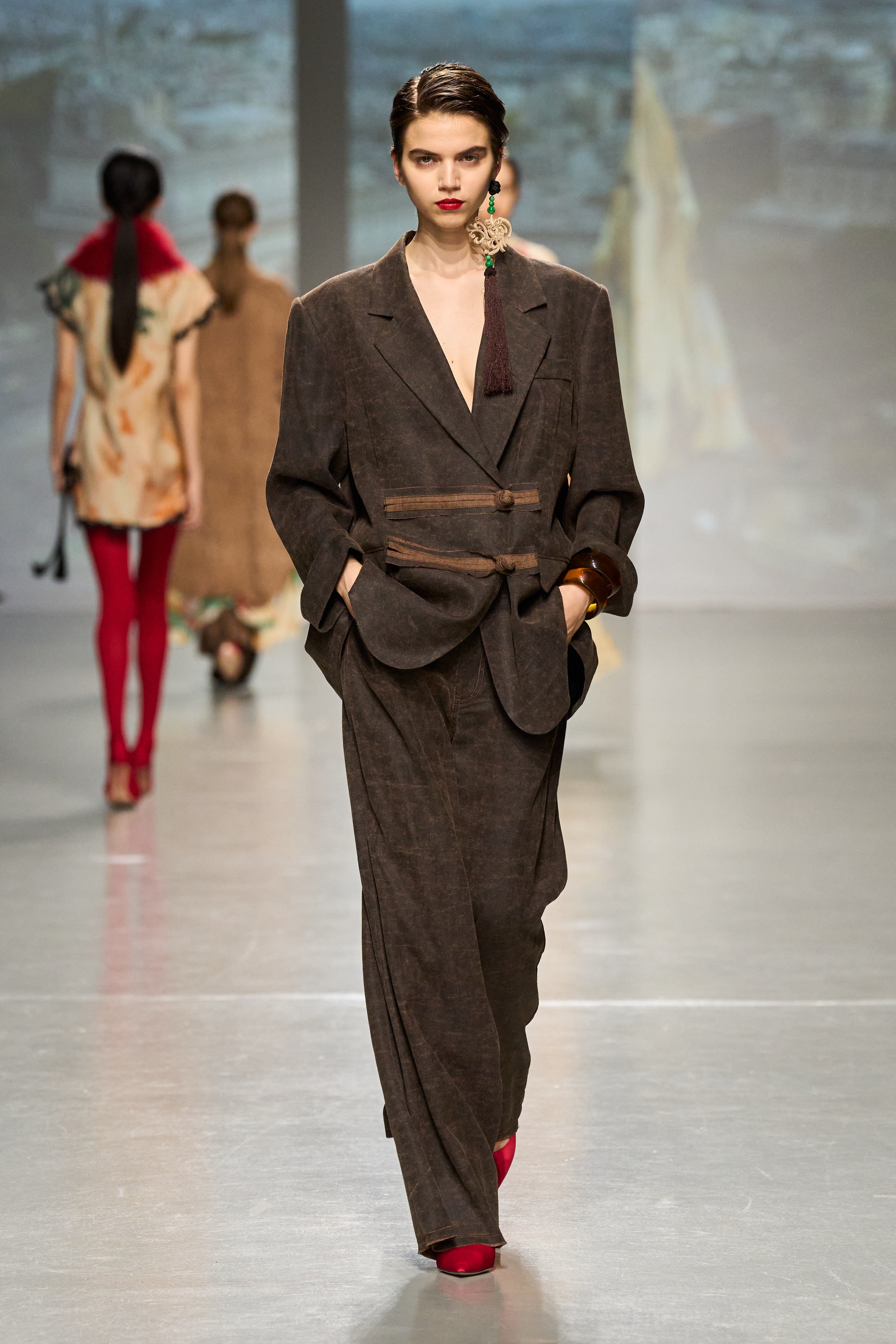 FW2024 – Vivienne Tam Store