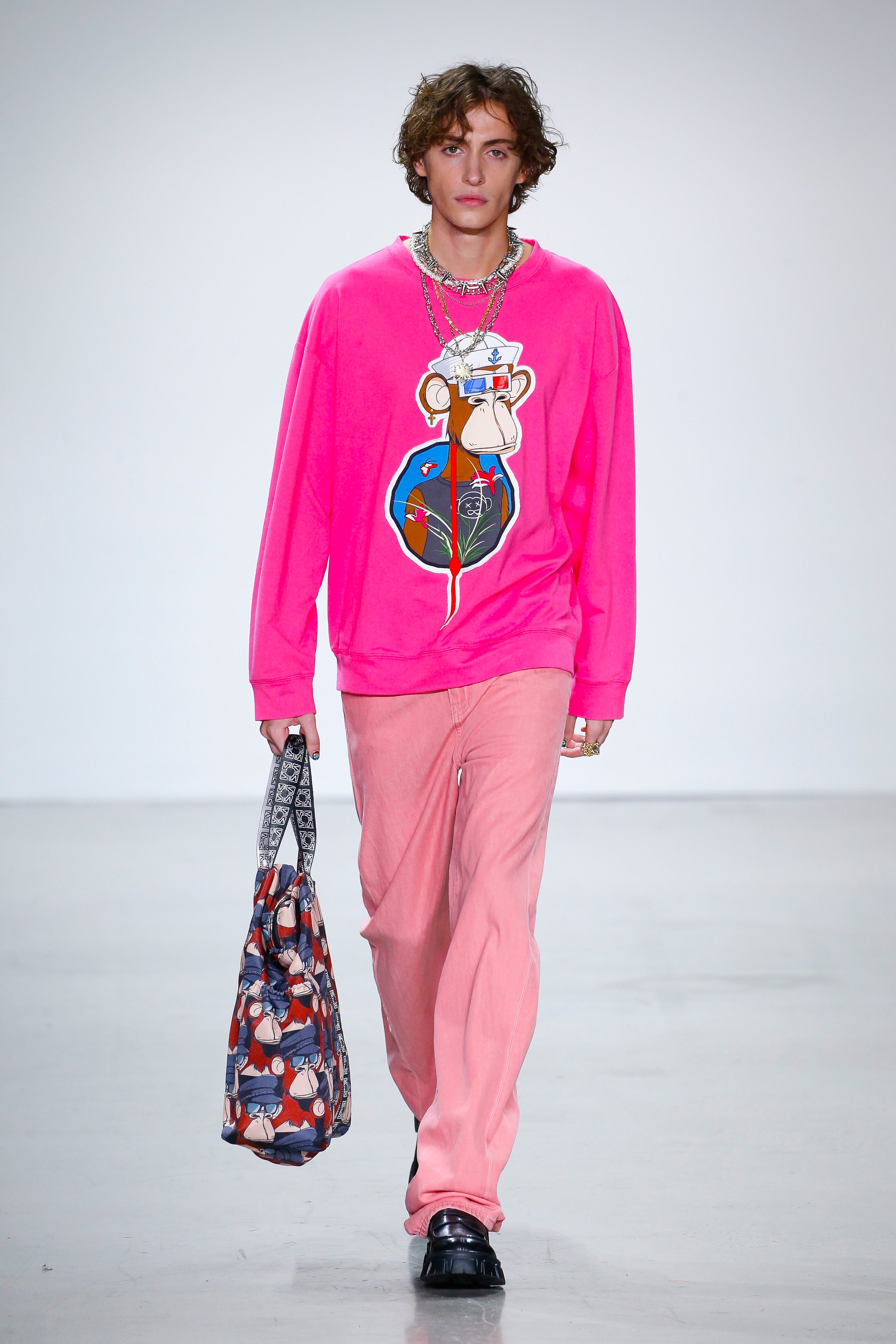 SS2023 – Vivienne Tam Store