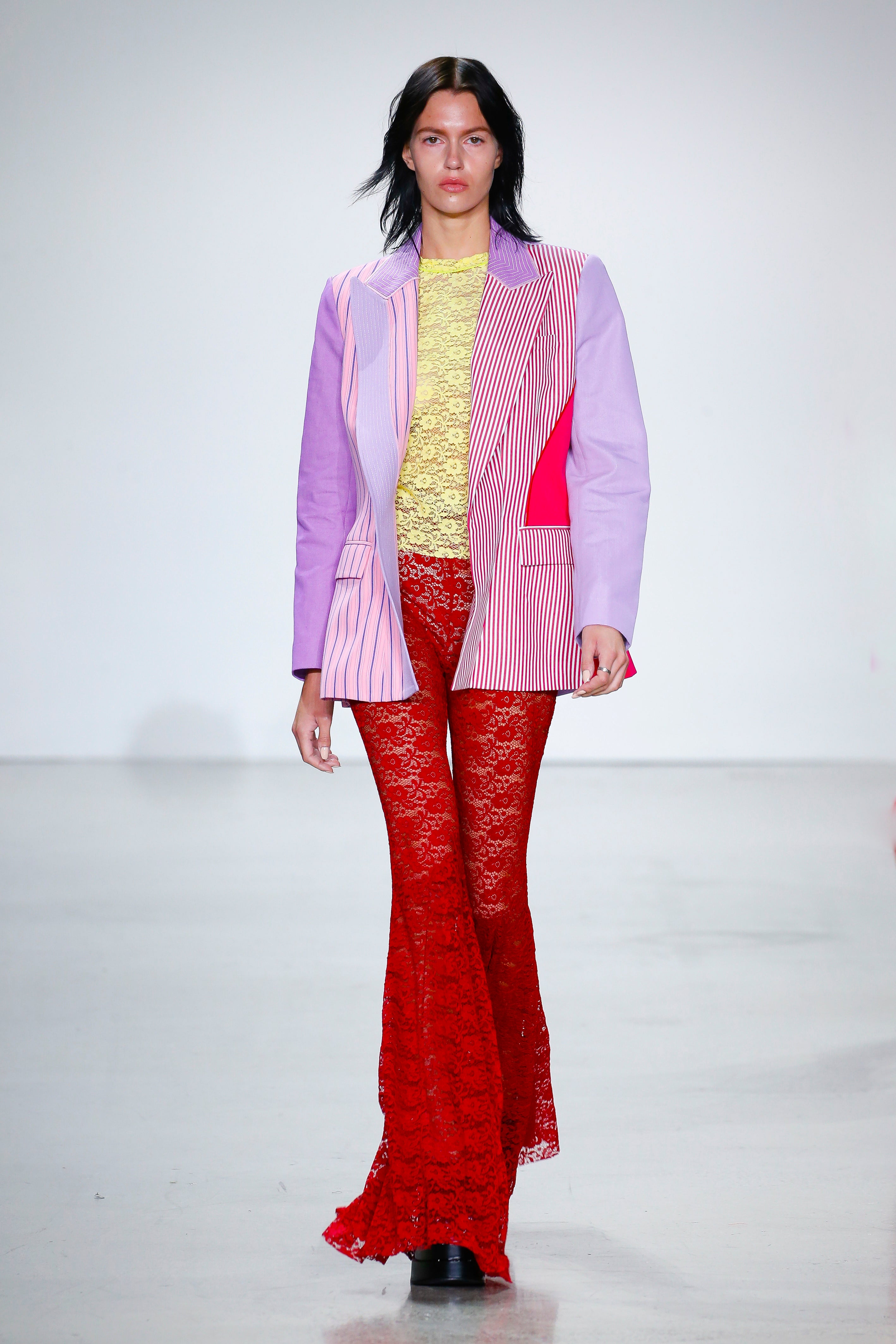 SS2023 – Vivienne Tam Store