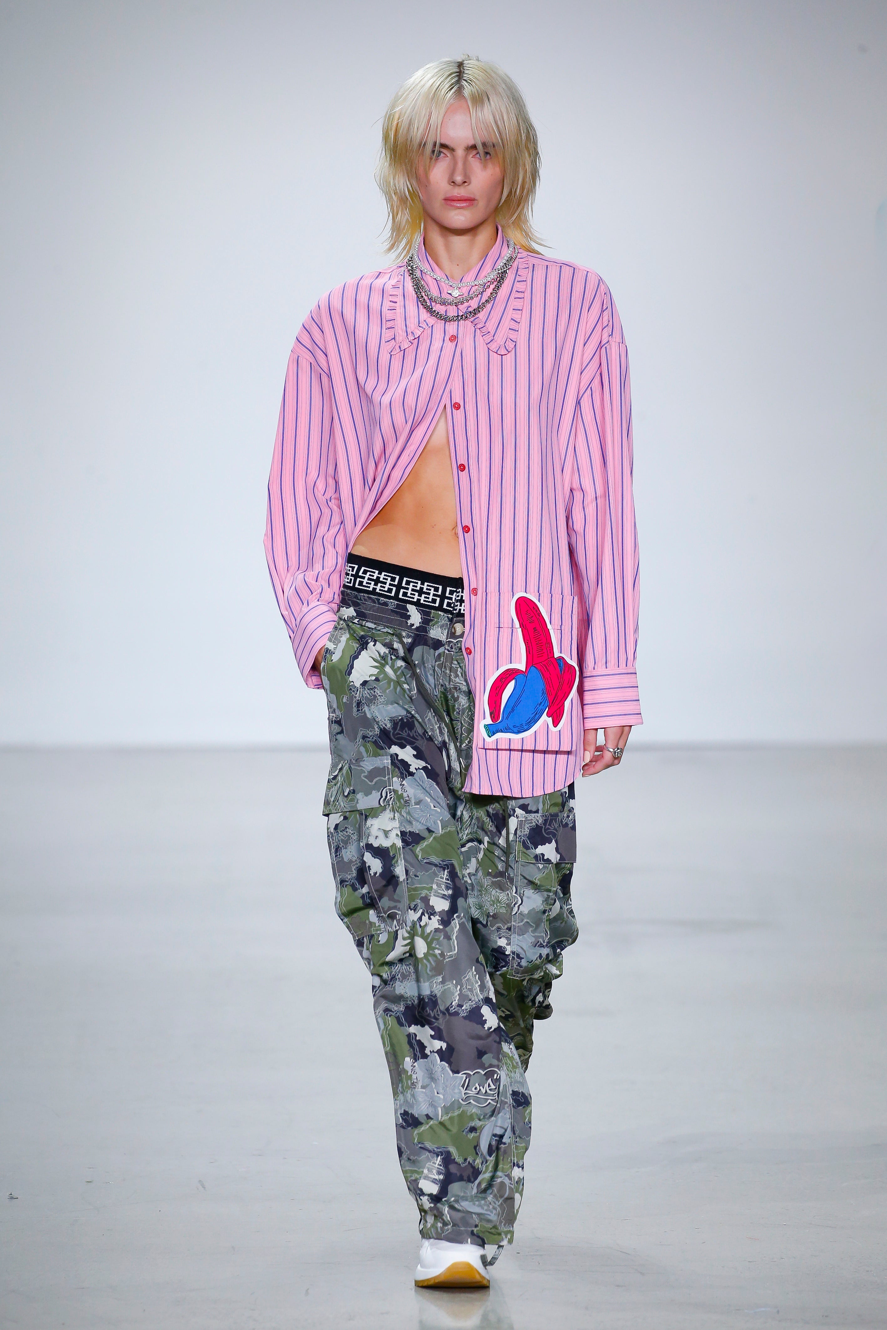 SS2023 – Vivienne Tam Store