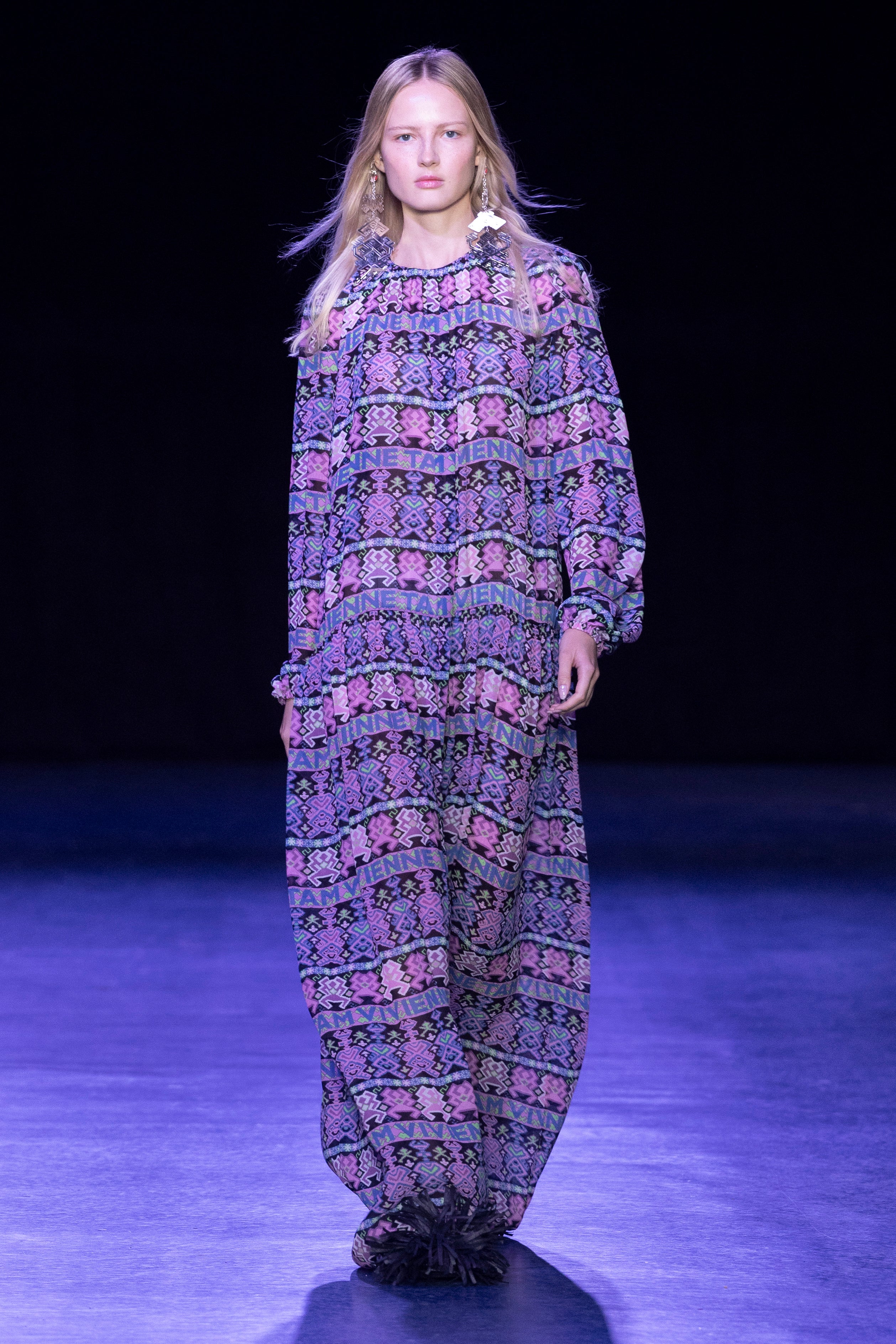 SS2025 – Vivienne Tam Store