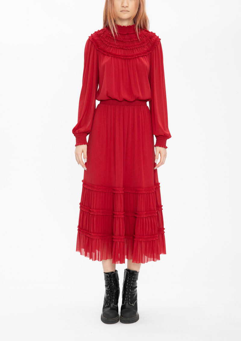 RUSTY RED HIGH COLLAR PLEATED NETTING DRESS