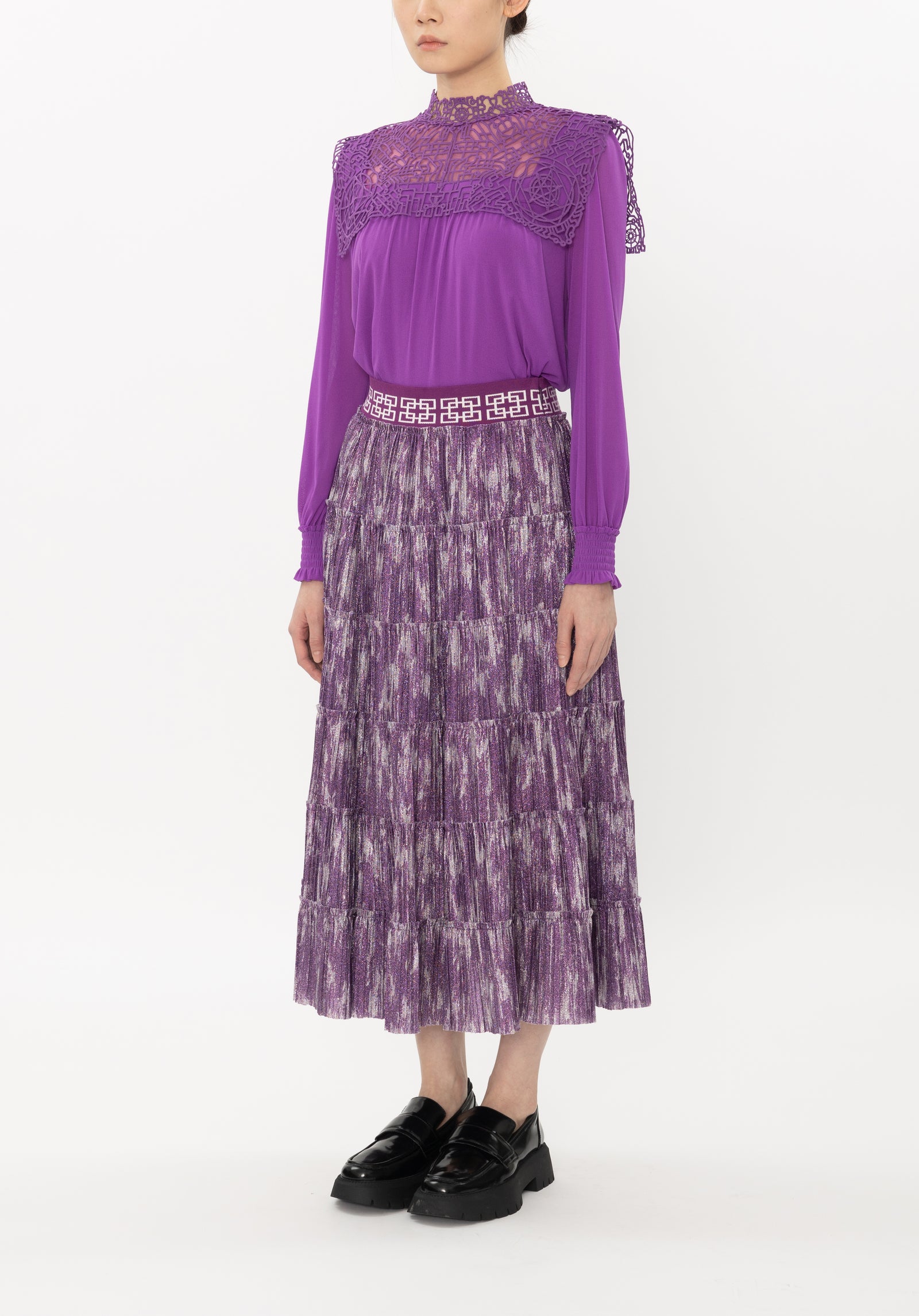LOGO JACQUARD ELASTIC WAIST PIXEL PLEATED SKIRT – Vivienne Tam Store
